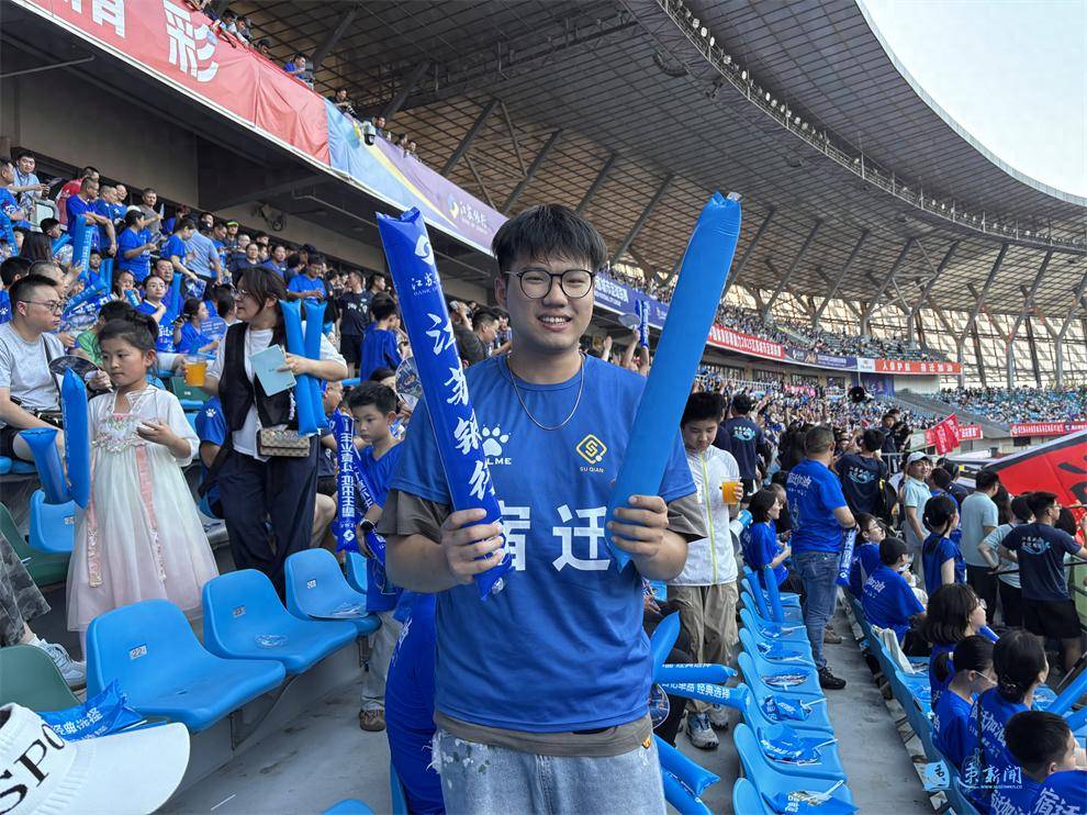 硝烟弥漫的赛场,各路球队齐聚一堂的简单介绍 硝烟弥漫的赛场,各路球队齐聚一堂的简单介绍