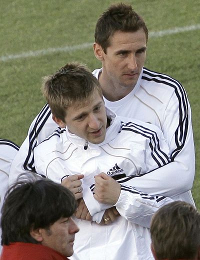 德国队鏖战印度队,马琳统治全场 德国队鏖战印度队,马琳统治全场