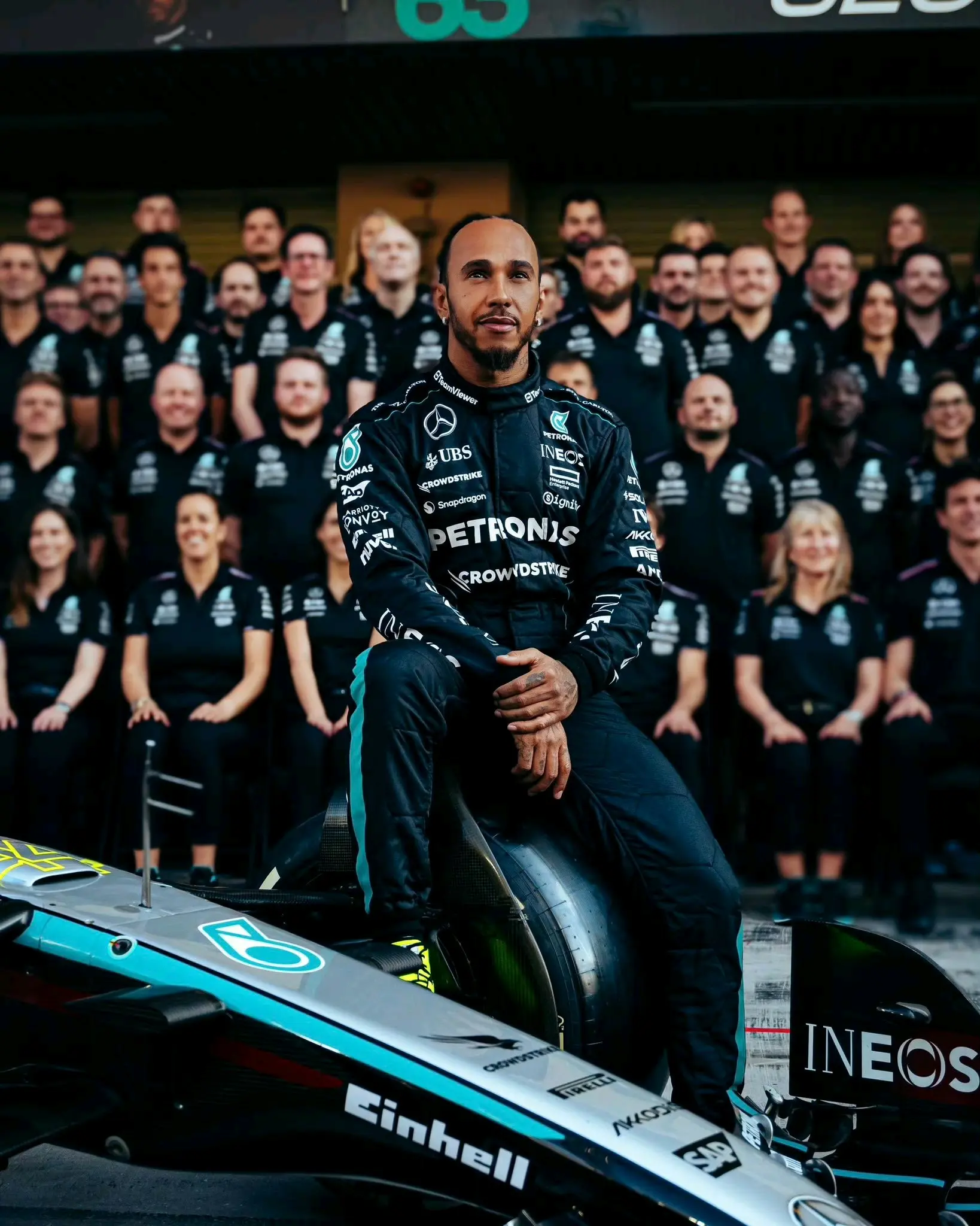 哈斯车队力克阿斯顿马丁,汉密尔顿扛起全队 哈斯车队力克阿斯顿马丁,汉密尔顿扛起全队